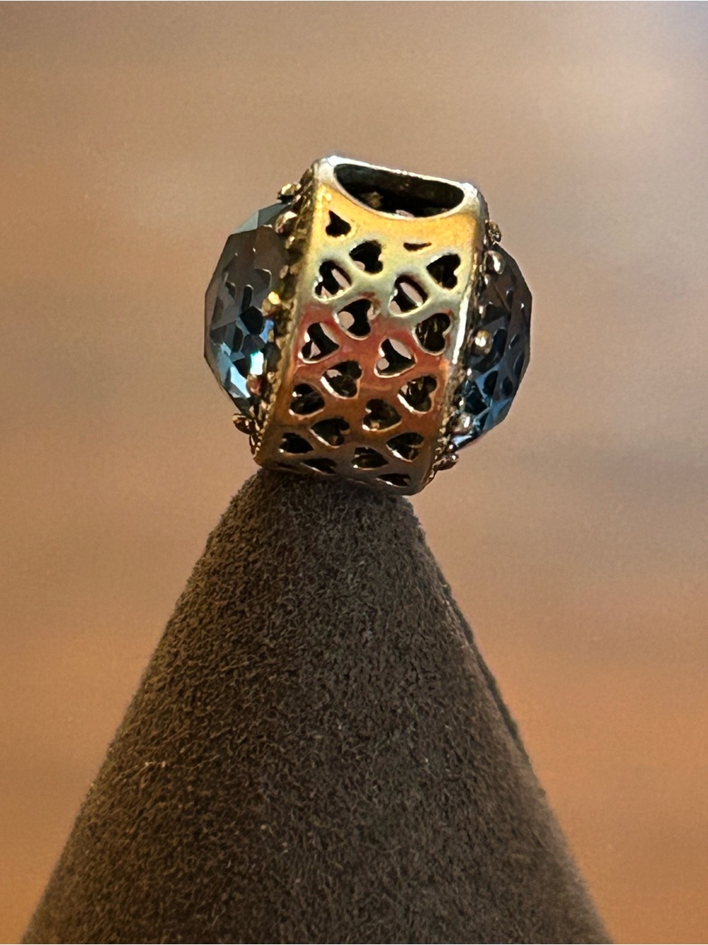 PANDORA Retired Glacier Blue Radiant Hearts Charm w/ Dark Blue Crystal Pavé S925 - Picture 8 of 11